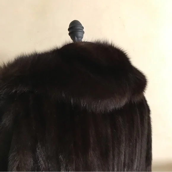 Vintage Genuine Mink Fur Coat - Picture 4 of 13